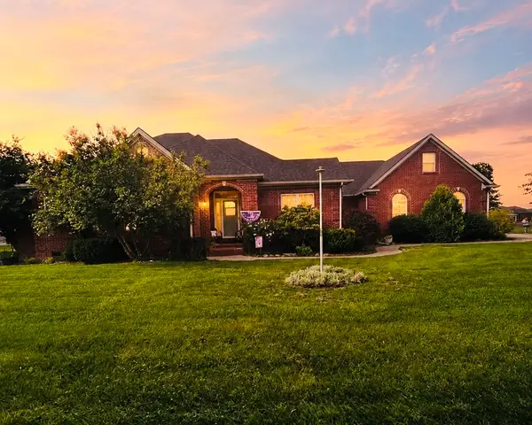 325 Elmsleigh Drive, Berea, KY 40403