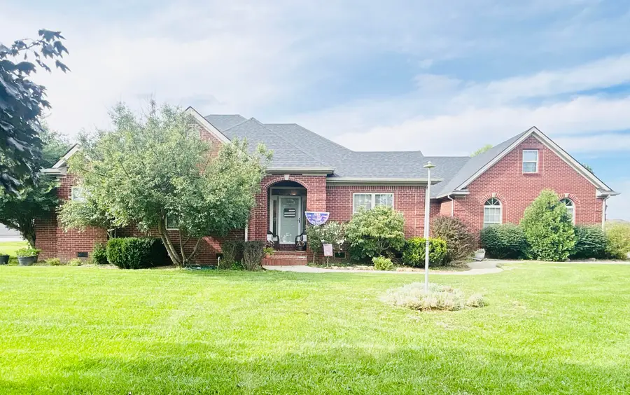 325 Elmsleigh Drive, Berea, KY 40403 - #2