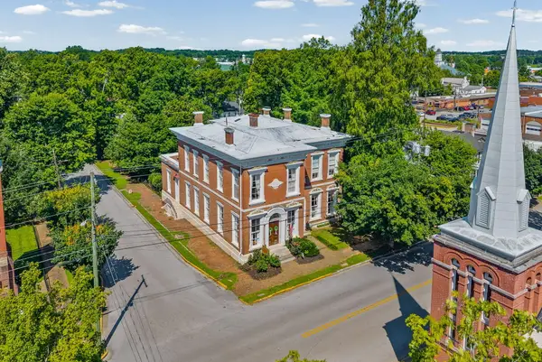 296 S Main Street, Russellville, KY 42276