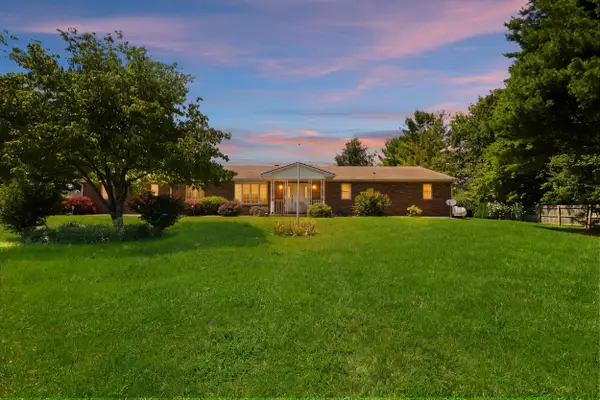 6426 Ky-32, Sadieville, KY 40370