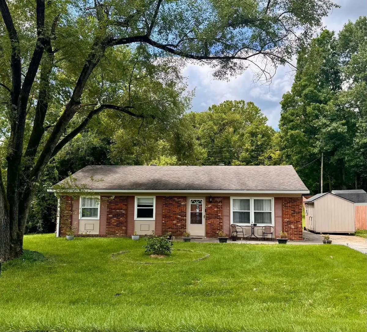 33 Meadowbrook Drive, Frankfort, KY 40601 - #1