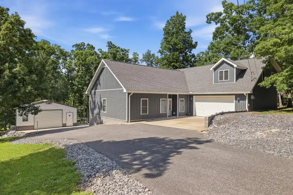 124 Hickory Hill Lane, Benton, KY 42025