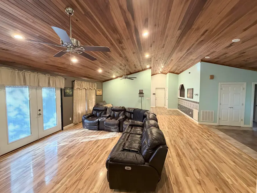 1549 Capp Springs Road, Benton, KY 42025 - #3
