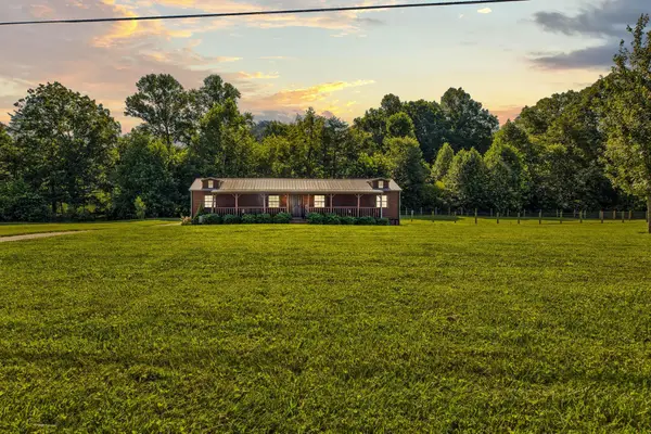 975 Clay Lick Road, Jeffersonville, KY 40337