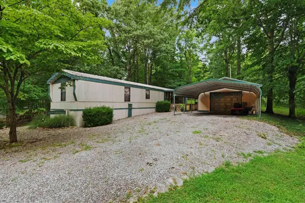 987 Rockcastle Lakeshore Drive, Cadiz, KY 42211