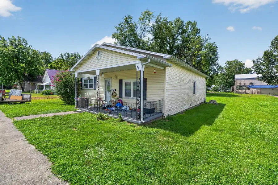 107 Westside, Earlington, KY 42410 - #2