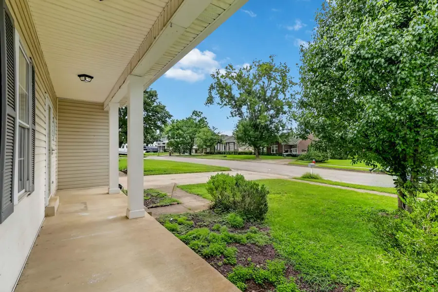 325 Weslyn Way, Nicholasville, KY 40356 - #3