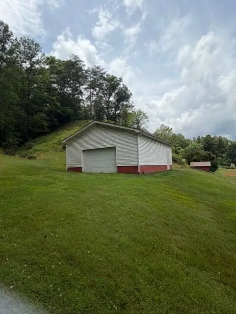 4589 Abbott Creek Road, Prestonsburg, KY 41653 - #2