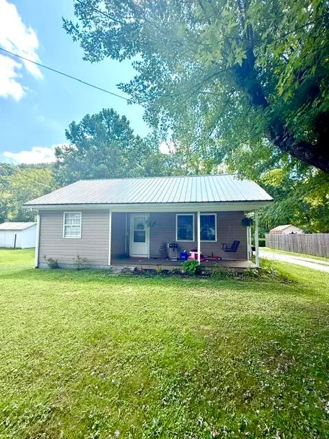 264 Ky-36, Frenchburg, KY 40322