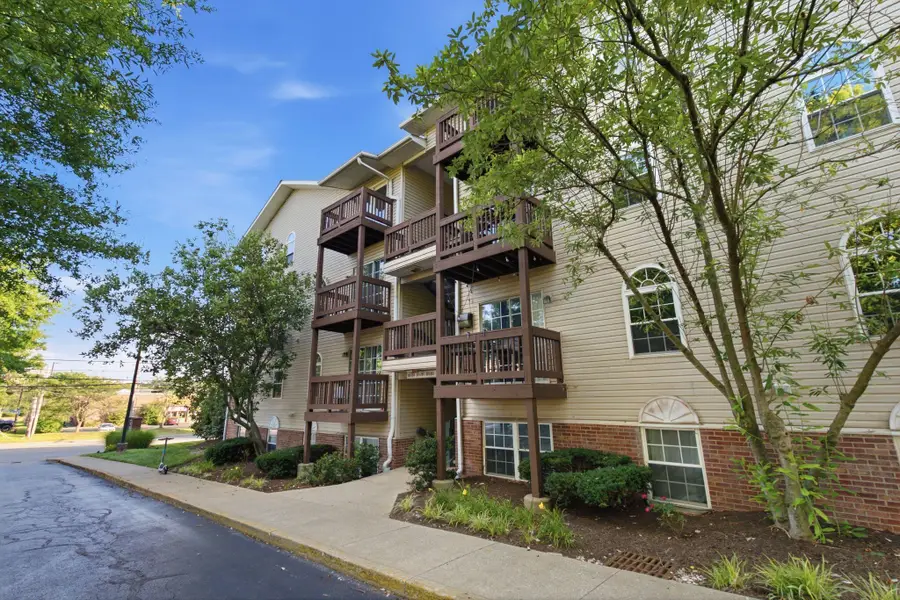 1081 S Broadway #401, Lexington, KY 40504 - #3