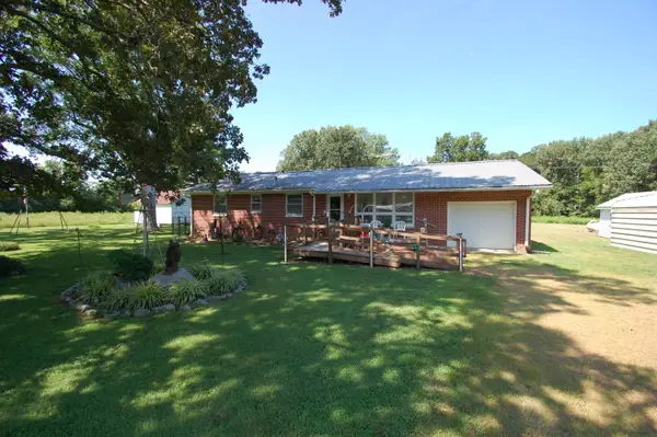 5825 Oaks Road, Paducah, KY 42003