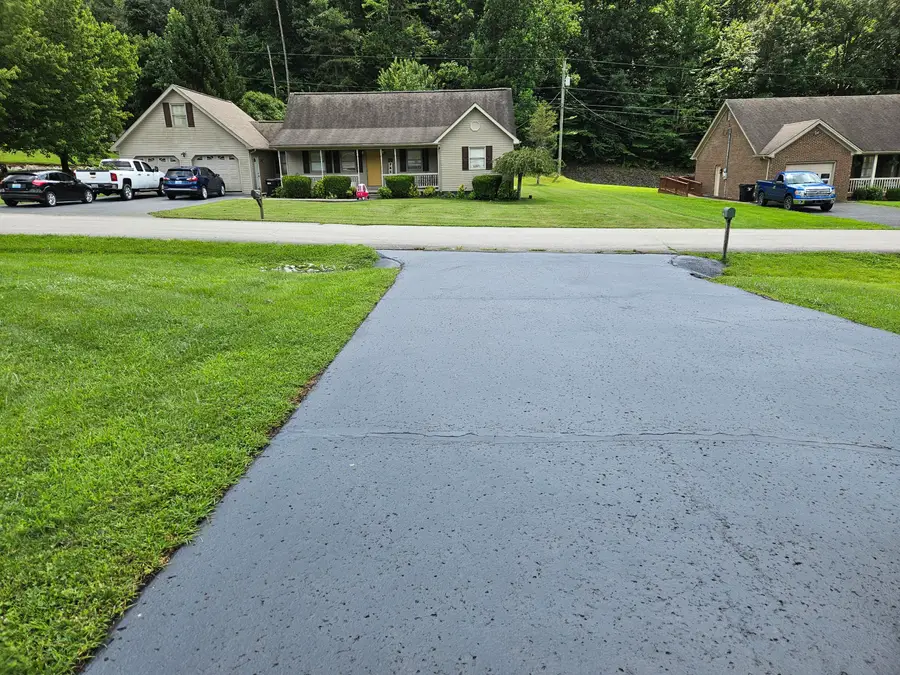 305 Segal Wesley Avenue, Liberty, KY 42539 - #3