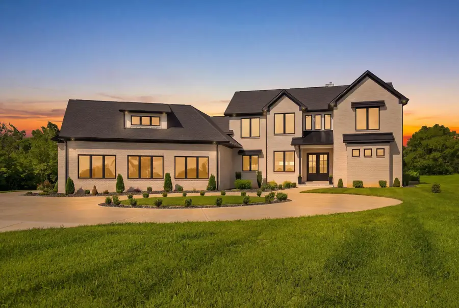 140 Cave Run Boulevard, Versailles, KY 40383 - #2