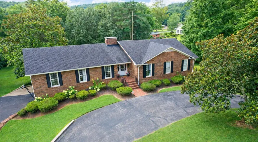 132 Daleview Circle, Russellville, KY 42276 - #2