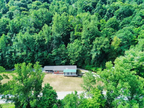 1556 Ky-8, Vanceburg, KY 41179