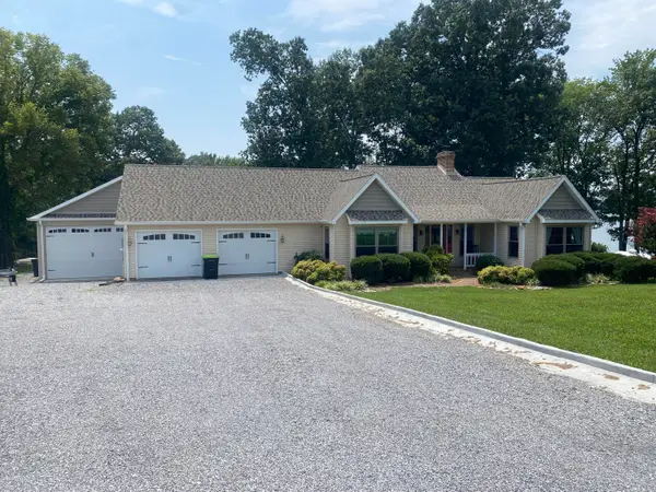 652 Carriage Cove Road, Cadiz, KY 42211