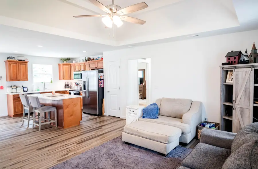 1010 Rainbow Way, Lawrenceburg, KY 40342 - #3