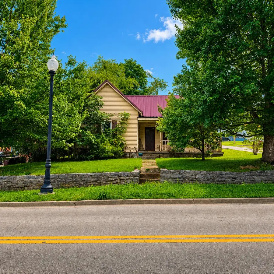 428 College Street, Somerset, KY 42501 - #3