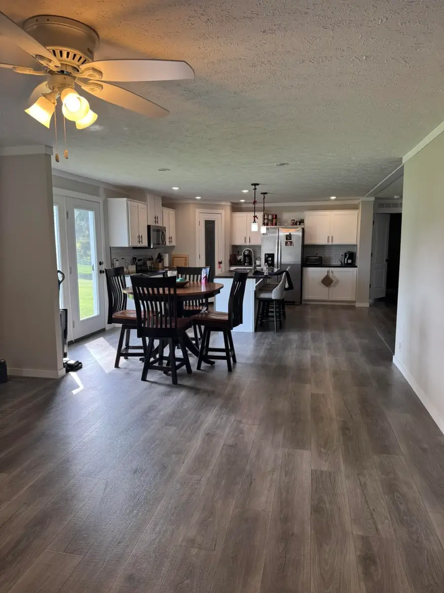 2152 S Highway 76, Russell Springs, KY 42642 - #3