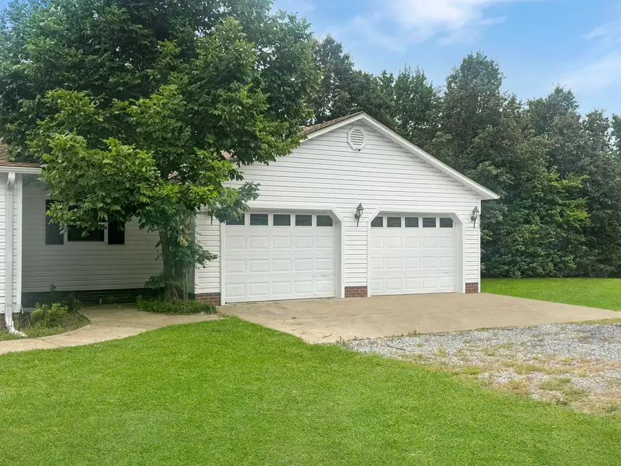 11010 U.s. 62, Bardwell, KY 42023 - #3
