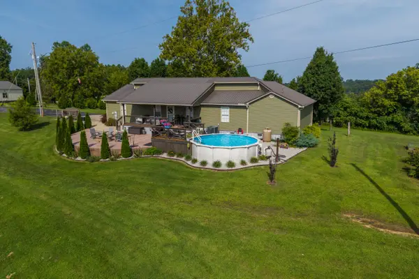 1662 S Tree Tower Road, Sand Gap, KY 40481