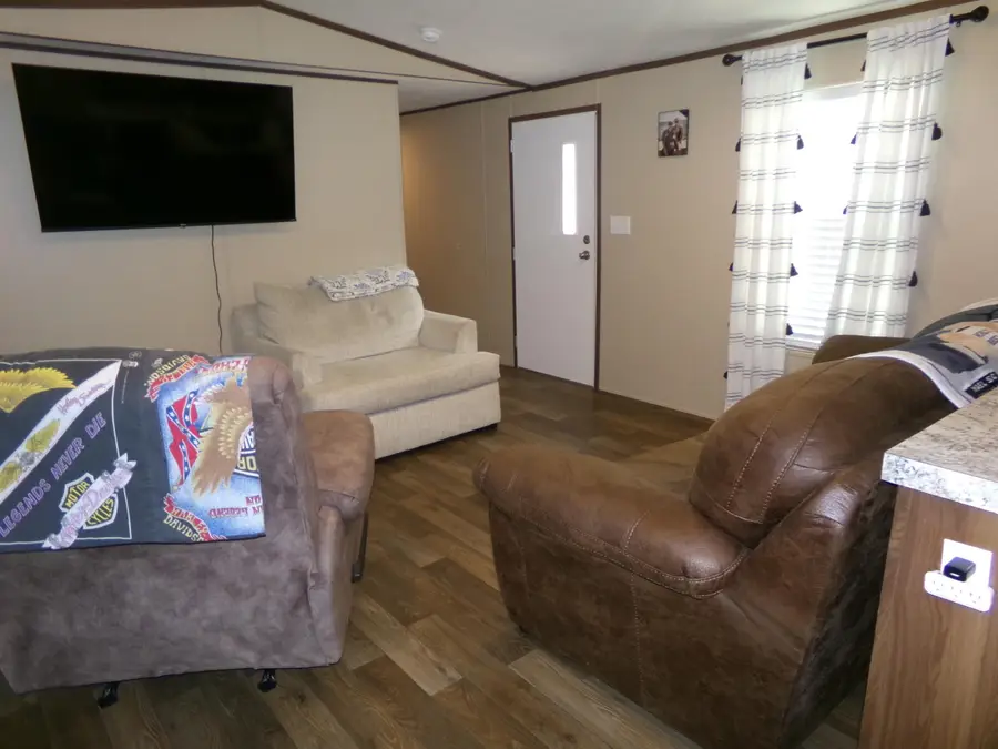 2379 Kentucky 213, Jeffersonville, KY 40337 - #2