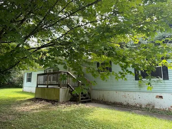 43 Love Road, London, KY 40741