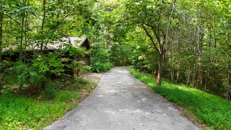 291 Edgewater Forest Road, Corbin, KY 40701 - #2