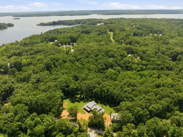 570 Bobcat Trail, Dover, TN 37058