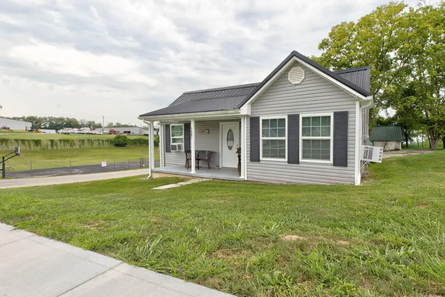 7885 W Tunnel Hill Road, Sharpsburg, KY 40374 - #3