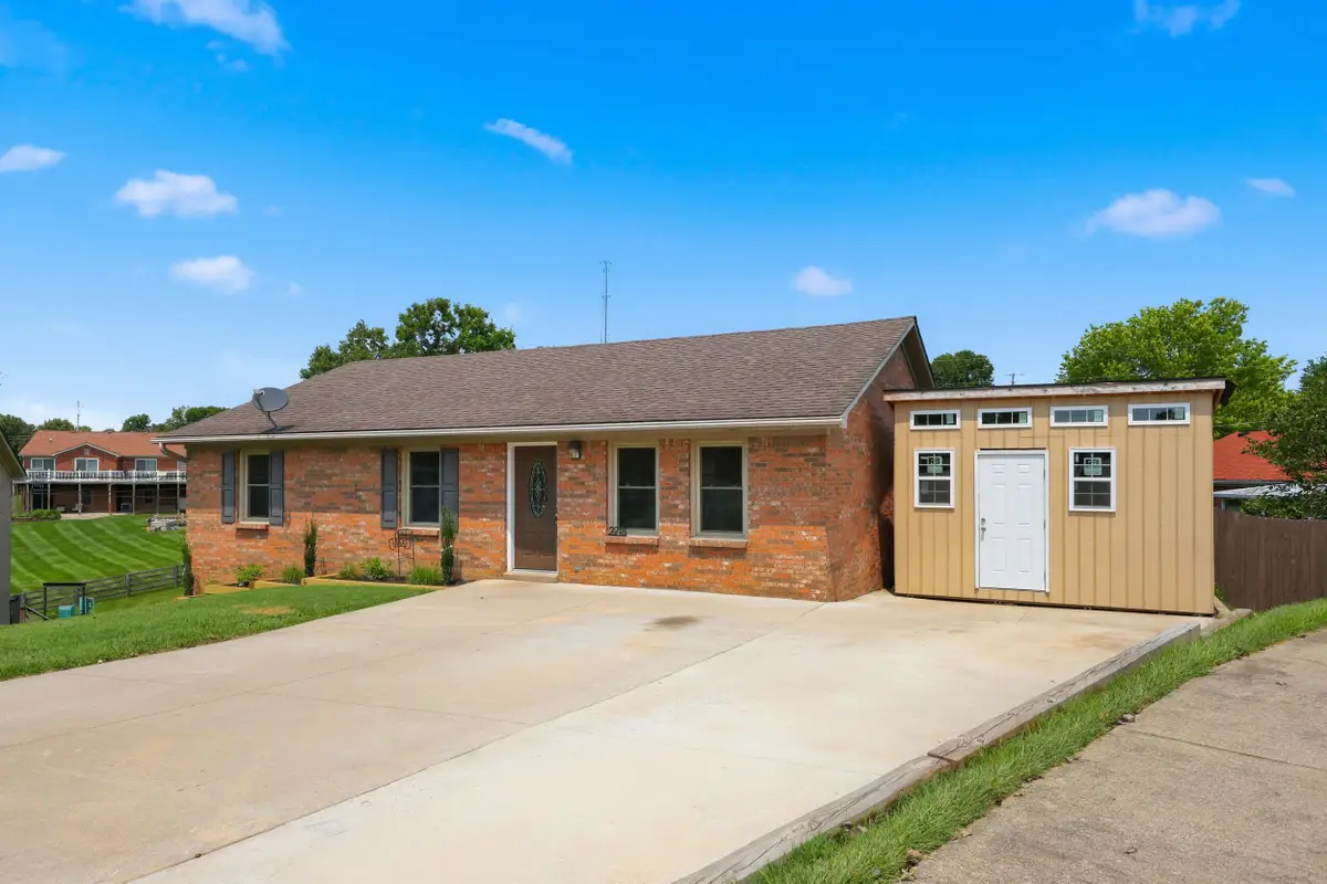 2218 Woodford Drive, Richmond, KY 40475 - #1
