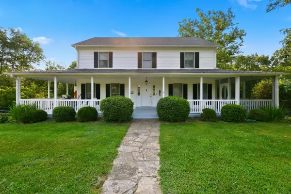 9126 Troy Pike, Versailles, KY 40383