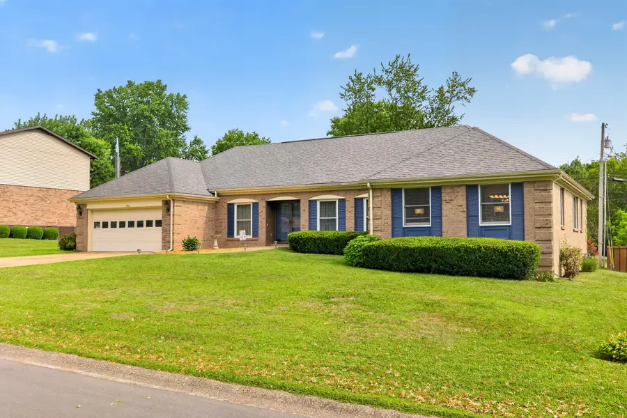 406 Lynnway Drive, Winchester, KY 40391 - #2