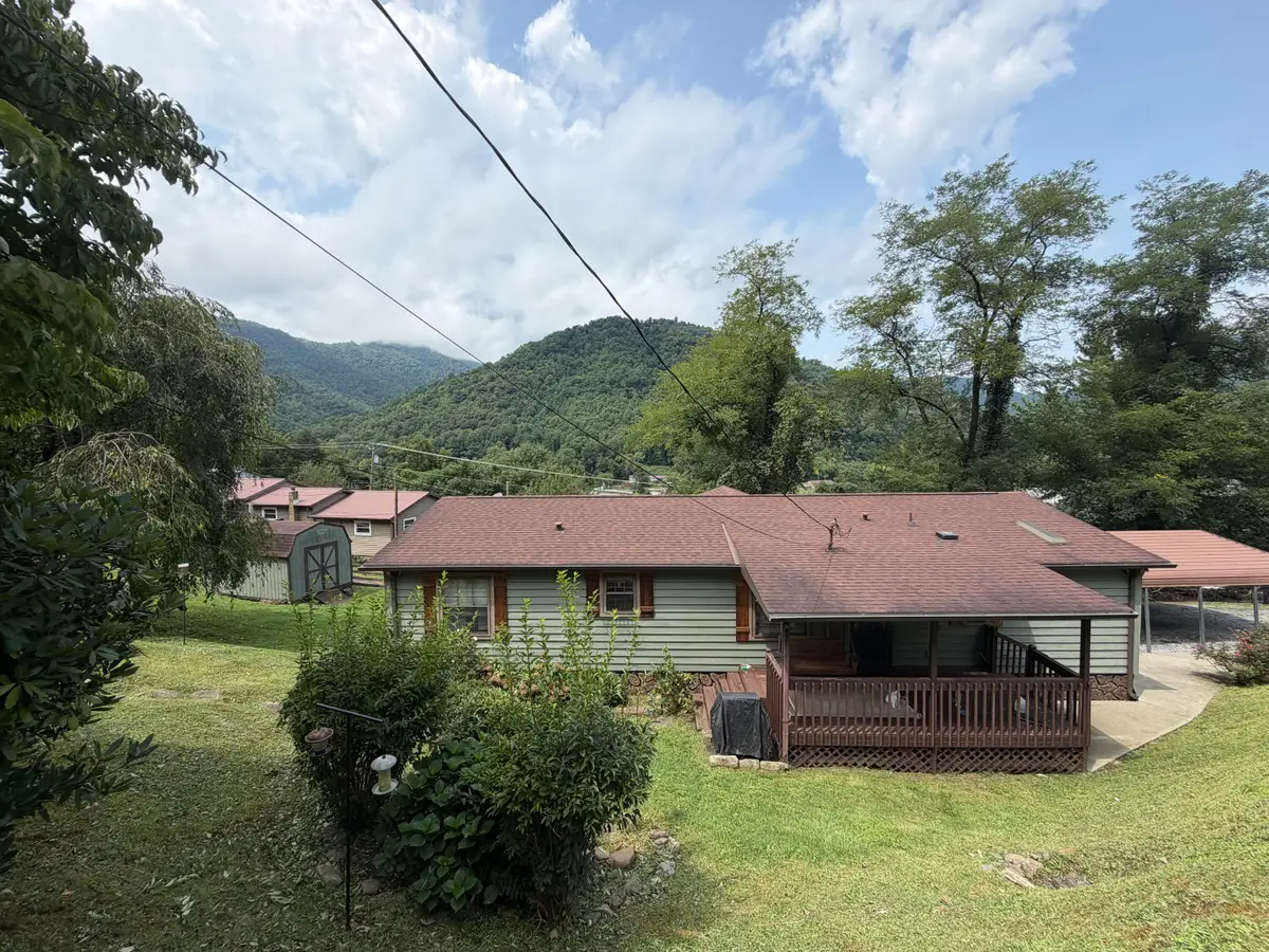 104 Fuson Street, Evarts, KY 40828 - #1