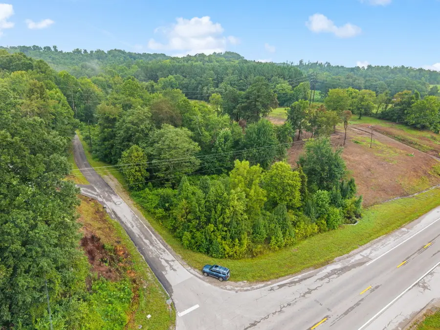 2656 Kentucky 30, East Bernstadt, KY 40729 - #2