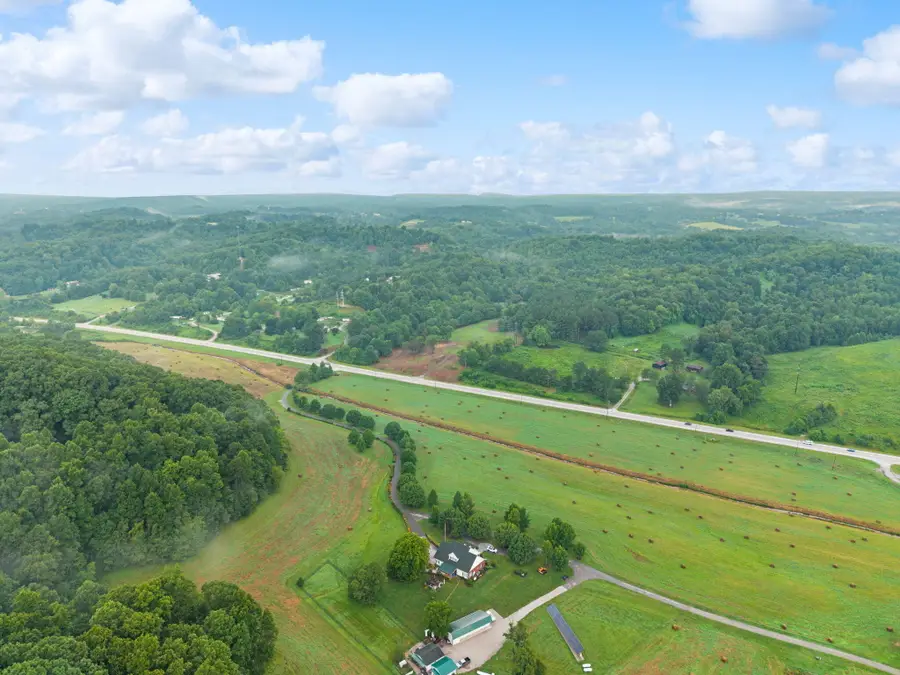 2656 Kentucky 30, East Bernstadt, KY 40729 - #3