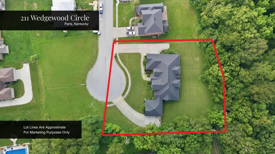 211 Wedgewood Circle, Paris, KY 40361 - #2