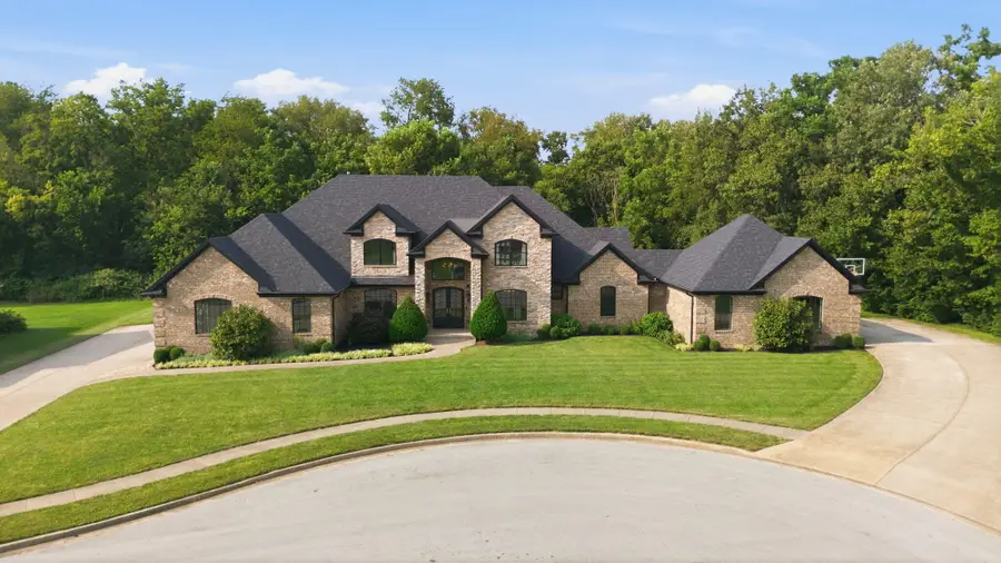 211 Wedgewood Circle, Paris, KY 40361 - #3