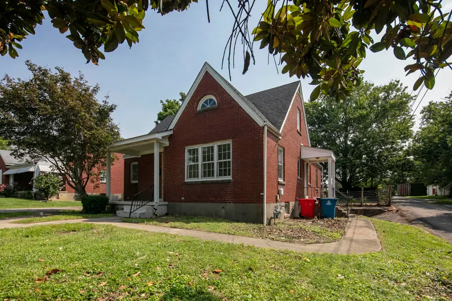 402 Logan Avenue, Stanford, KY 40484 - #3