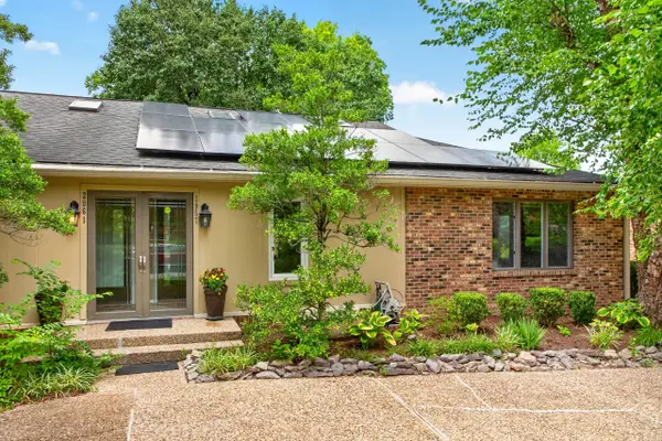 2957 Candlelight Way, Lexington, KY 40502