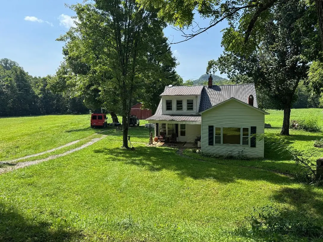 4283 Little South Road, Gravel Switch, KY 40328 - #1