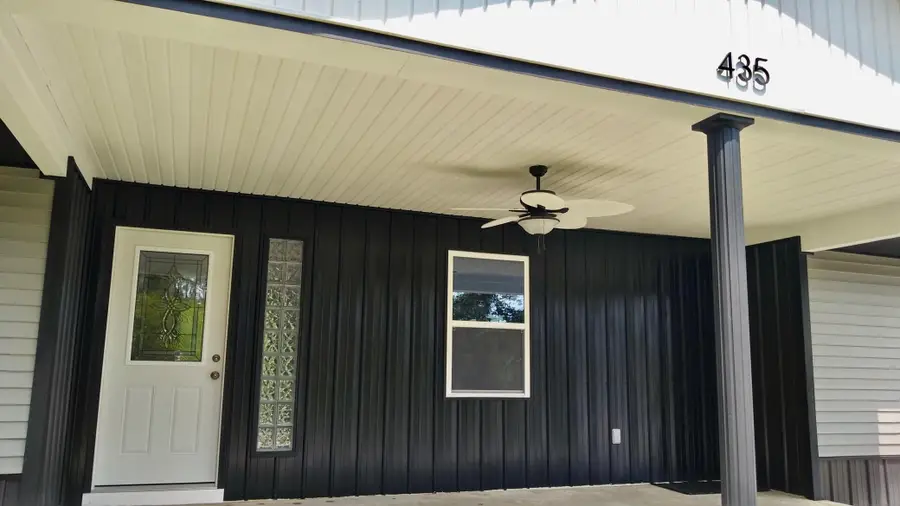 435 Mcguire Avenue, Beattyville, KY 41311 - #2
