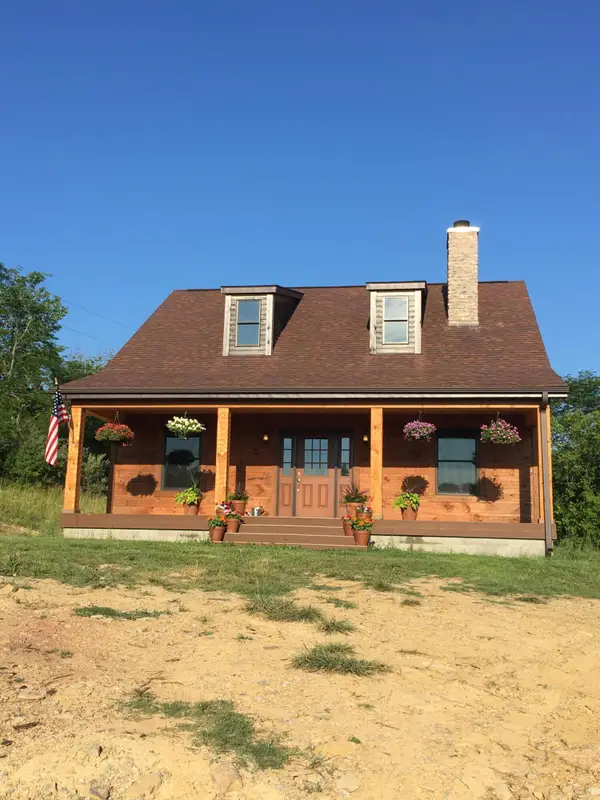 726 Old Brown Road, Salvisa, KY 40372