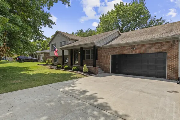 165 Paddock Drive, Versailles, KY 40383