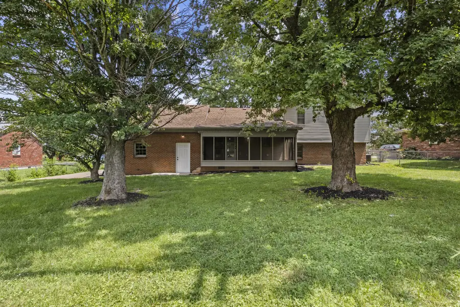 165 Paddock Drive, Versailles, KY 40383 - #3