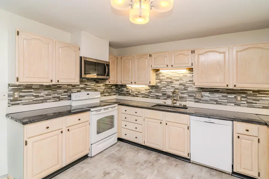 384 Stone Creek Drive, Lexington, KY 40503 - #2