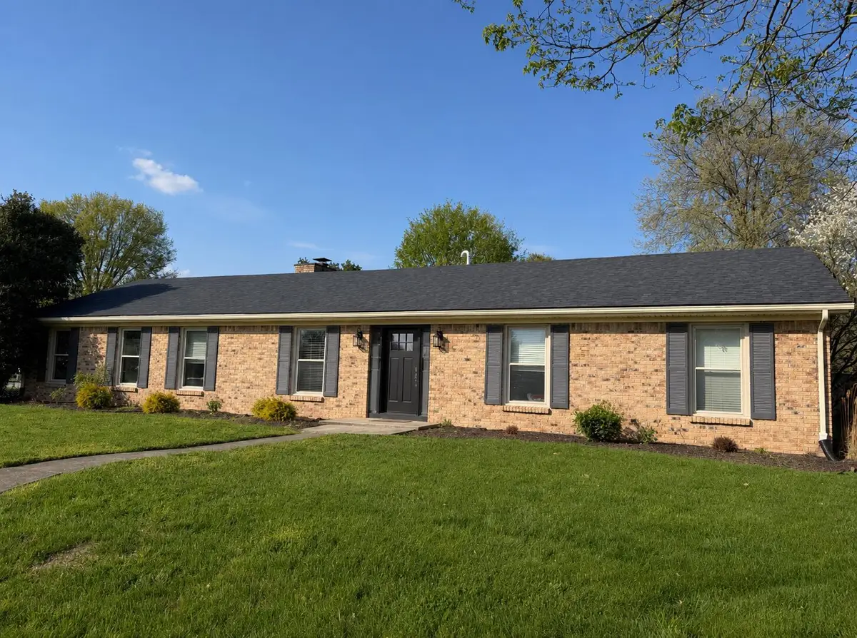 201 Dove Park, Versailles, KY 40383 - #1