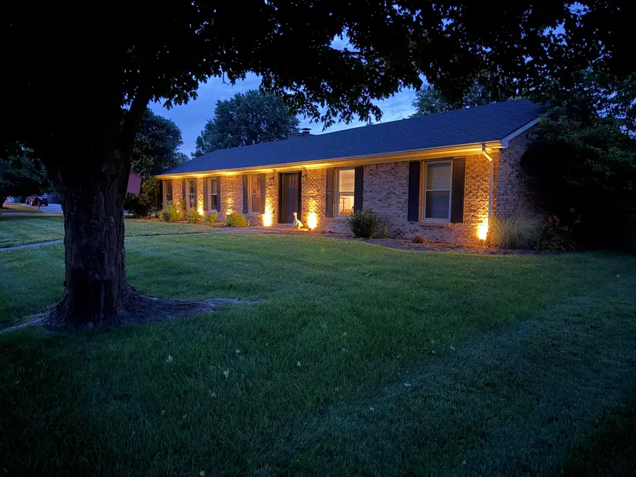 201 Dove Park, Versailles, KY 40383 - #3