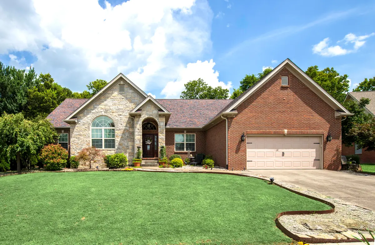 4040 Greentree Road, Versailles, KY 40383 - #1