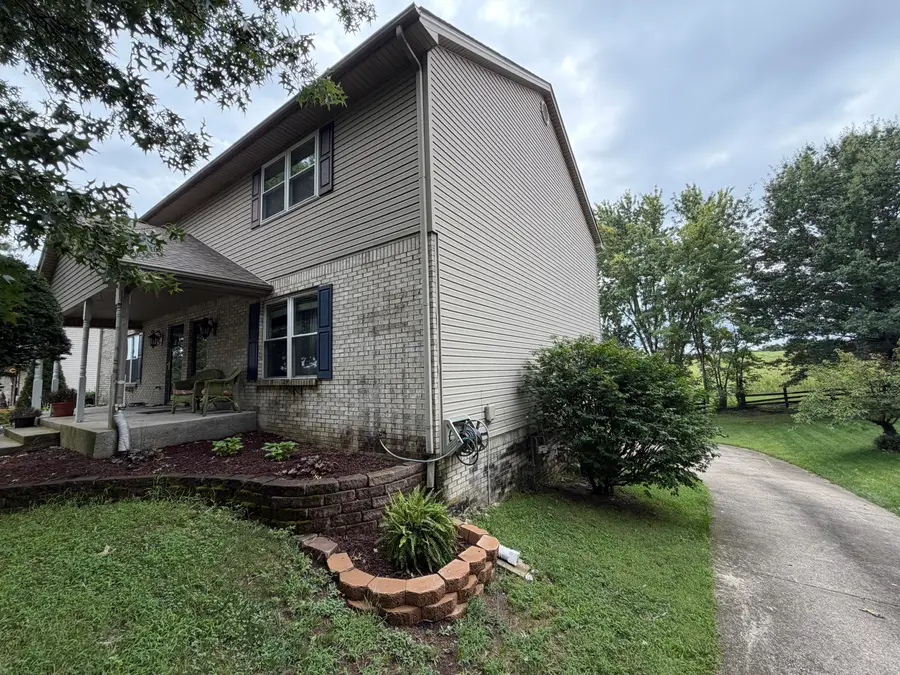 127 Bay Hill Drive, Winchester, KY 40391 - #2